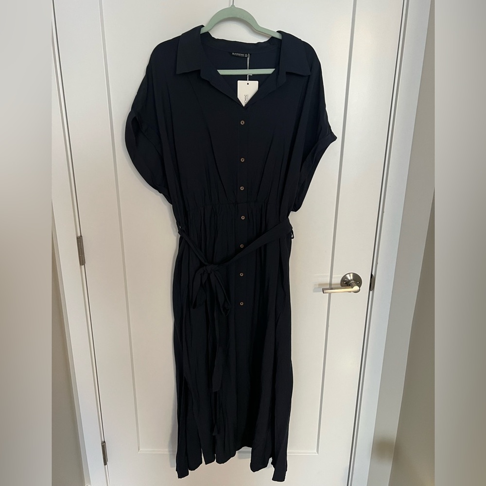 Bloom Chic Midi Dress